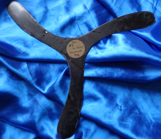 Dreiflügler MTA CFK M-4 #9 mit kleinen Fehlern